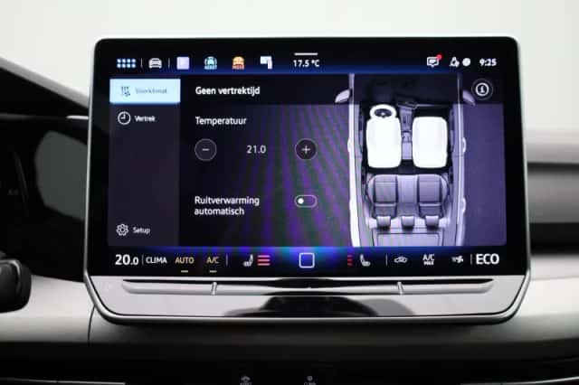 Volkswagen Golf (2025) thumbnail 23