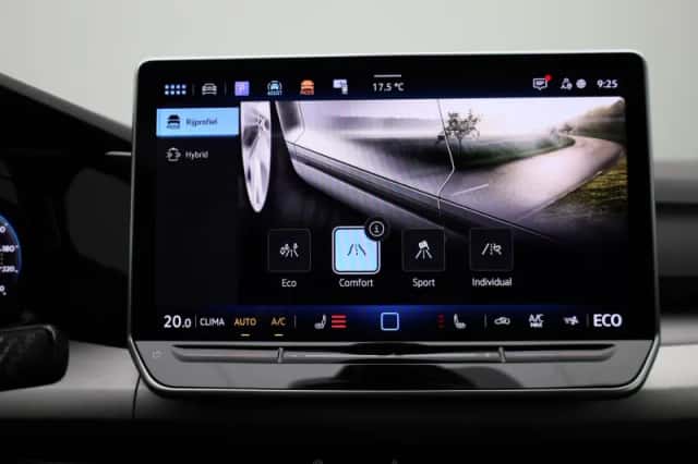Volkswagen Golf (2025) thumbnail 25