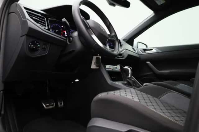 Volkswagen Polo (2024) thumbnail 31