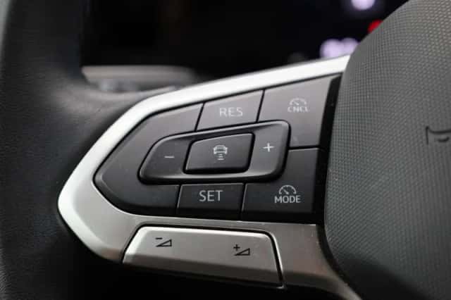 Volkswagen Golf (2025) thumbnail 20