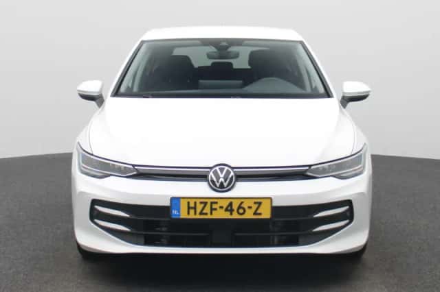 Volkswagen Golf (2025) thumbnail 3