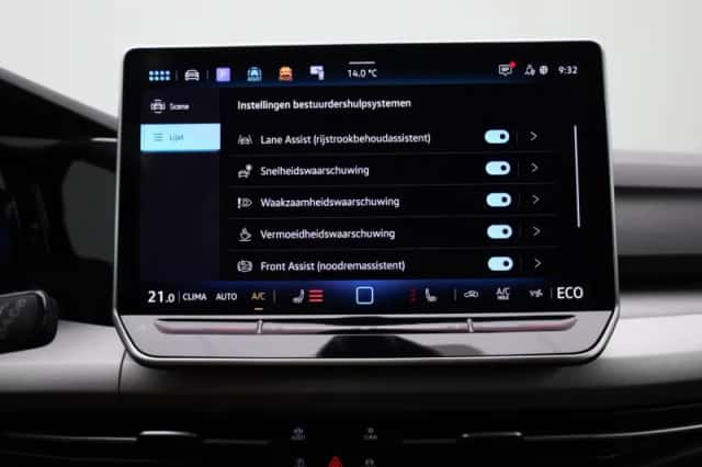 Volkswagen Golf (2025) thumbnail 25