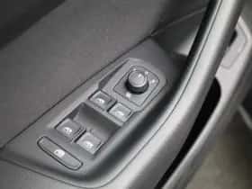 Volkswagen Passat (2021) thumbnail 34