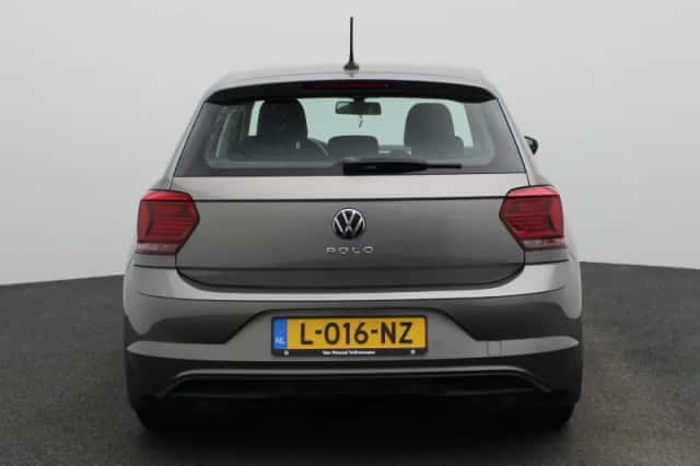 Volkswagen Polo (2021) thumbnail 5