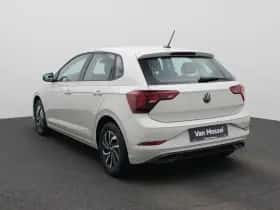 Volkswagen Polo (2024) thumbnail 2