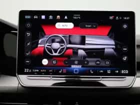 Volkswagen Golf (2025) thumbnail 24