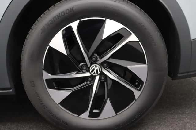 Volkswagen ID.4 (2023) thumbnail 6