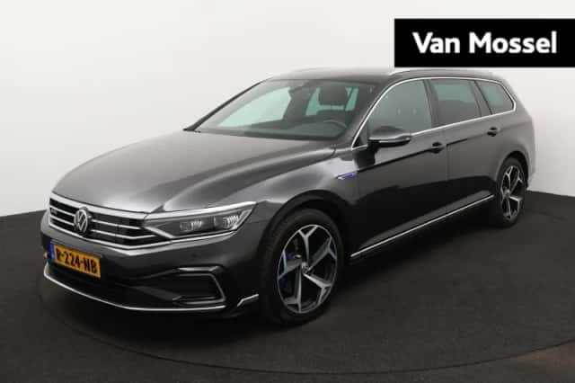 Volkswagen Passat (2023)