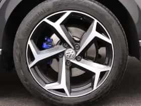 Volkswagen Passat (2023) thumbnail 11