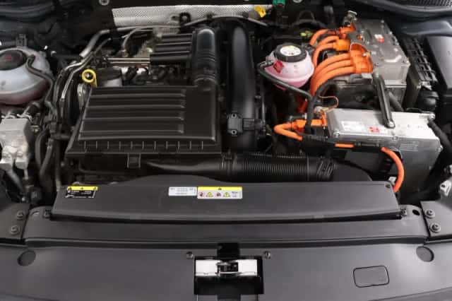 Volkswagen Passat (2023) thumbnail 18