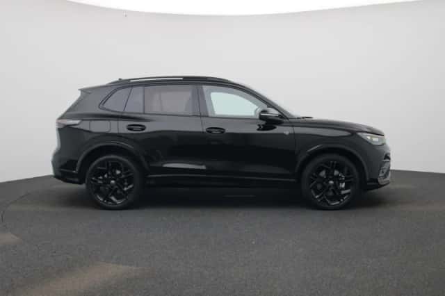 Volkswagen Tiguan (2025) thumbnail 6
