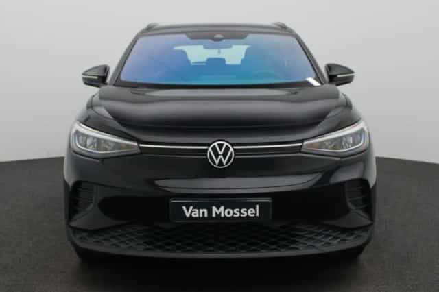 Volkswagen ID.4 (2023) thumbnail 3