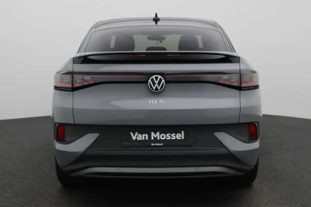 Volkswagen ID.5 (2023) thumbnail 5