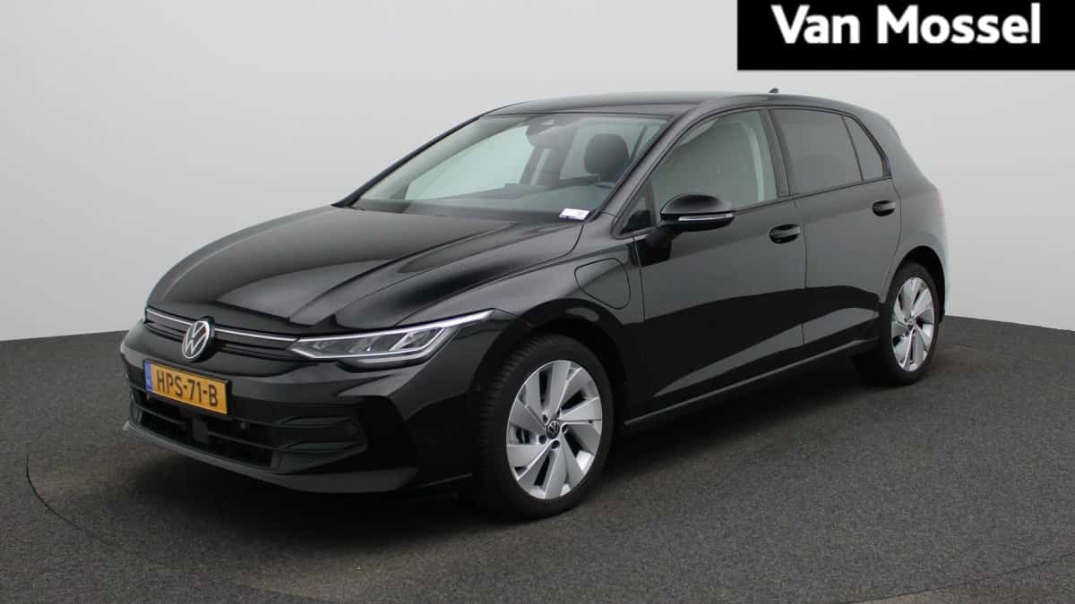 Volkswagen Golf (2025) — foto 1