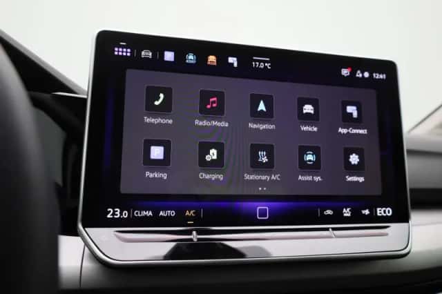 Volkswagen Golf (2025) thumbnail 23
