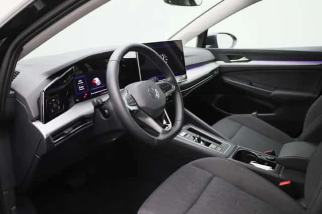 Volkswagen Golf (2025) thumbnail 27