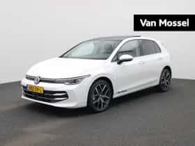Volkswagen Golf (2025) thumbnail 1