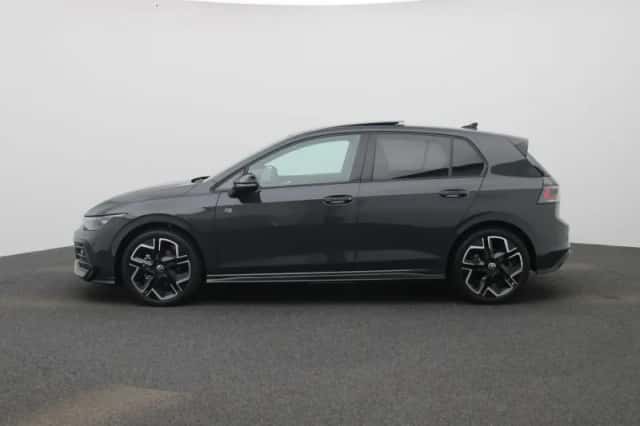 Volkswagen Golf (2026) thumbnail 4