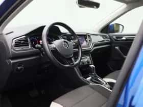 Volkswagen T-Roc (2018) thumbnail 33