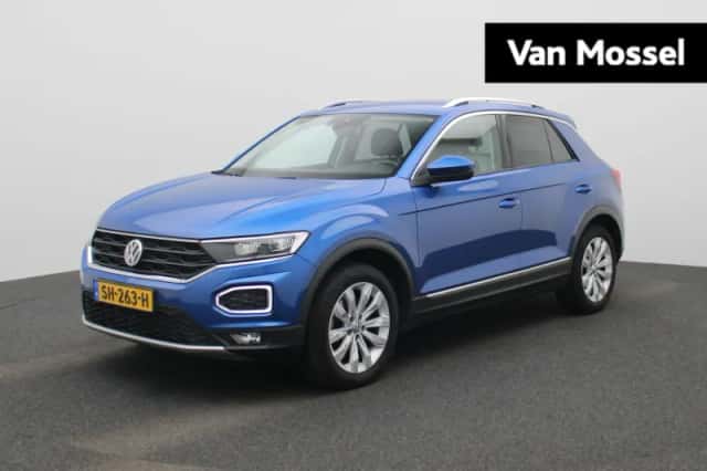 Volkswagen T-Roc (2018) thumbnail 1