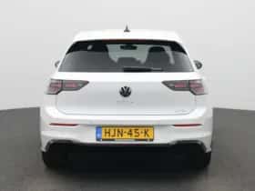 Volkswagen Golf (2025) thumbnail 4