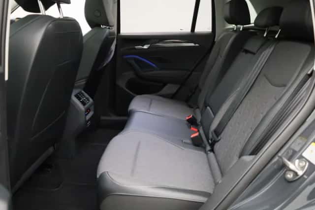 Volkswagen Tiguan (2026) thumbnail 12