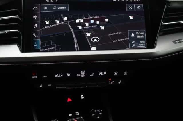 Audi Q4 e-tron (2024) thumbnail 13