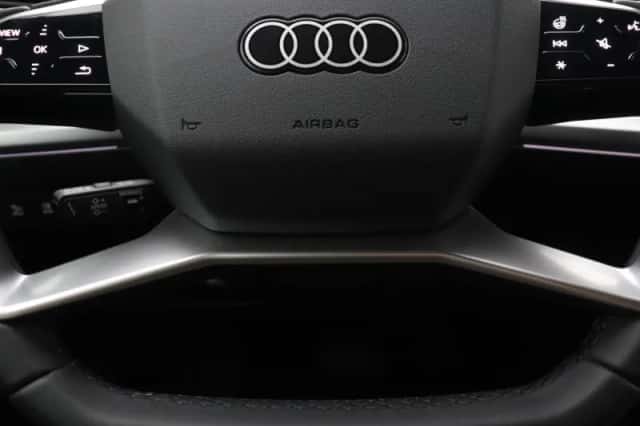 Audi Q4 e-tron (2024) thumbnail 15