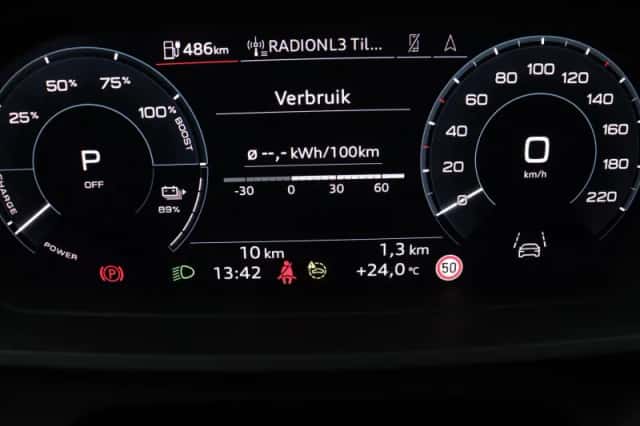 Audi Q4 e-tron (2024) thumbnail 16