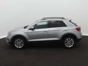 Volkswagen T-Roc (2025) thumbnail 2