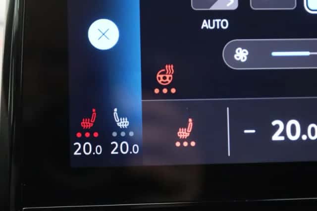 Volkswagen ID.4 (2023) thumbnail 18