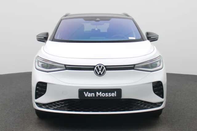 Volkswagen ID.4 (2023) thumbnail 3