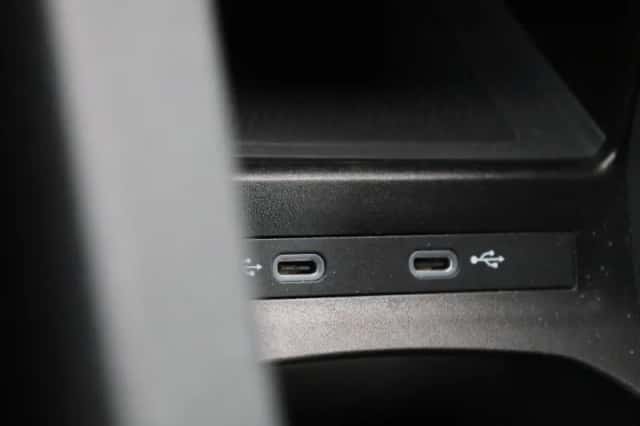 Volkswagen ID.4 (2023) thumbnail 28