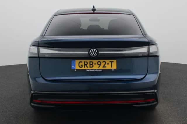 Volkswagen ID.7 (2024) thumbnail 5