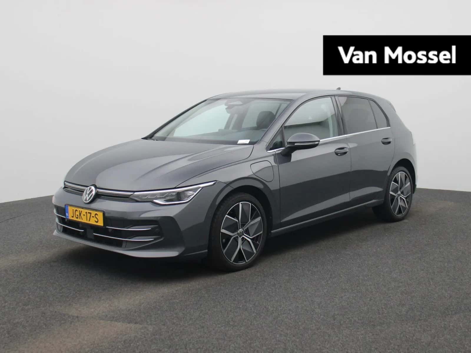 Volkswagen Golf (2025) — foto 1