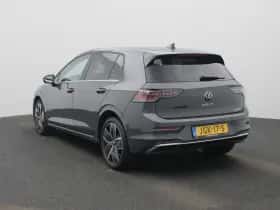 Volkswagen Golf (2025) thumbnail 2