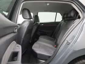 Volkswagen Golf (2025) thumbnail 12
