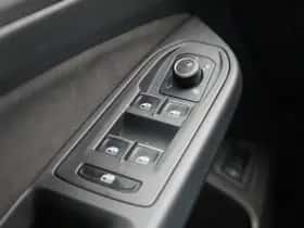 Volkswagen Golf (2025) thumbnail 33