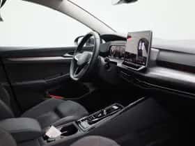 Volkswagen Golf (2025) thumbnail 36