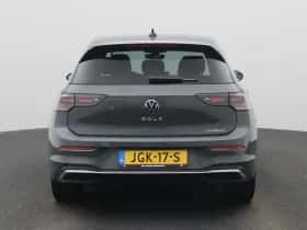 Volkswagen Golf (2025) thumbnail 5