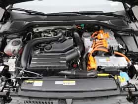 Volkswagen Golf (2025) thumbnail 41