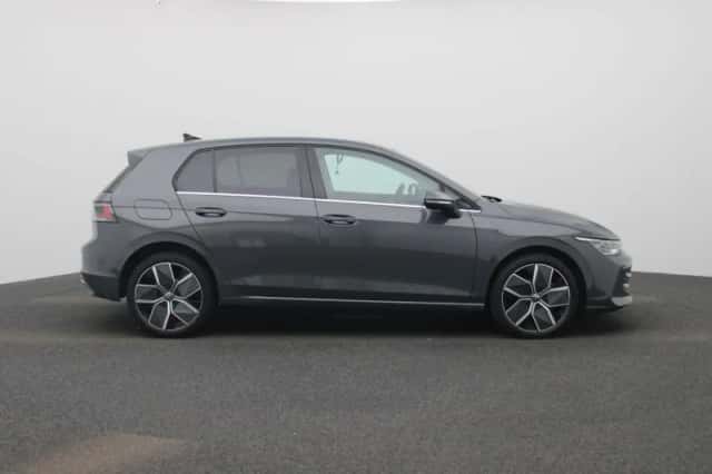 Volkswagen Golf (2025) thumbnail 6