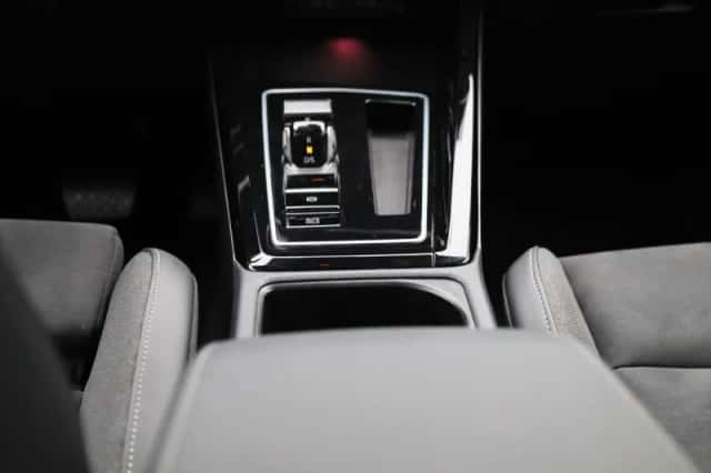 Volkswagen Golf (2025) thumbnail 10