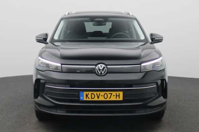 Volkswagen Tiguan (2026) thumbnail 3