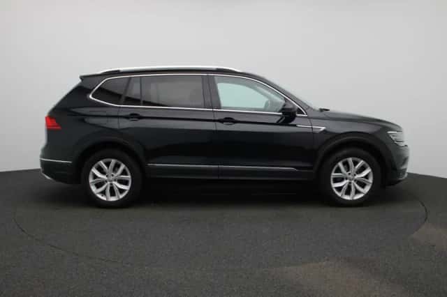 Volkswagen Tiguan (2019) thumbnail 6