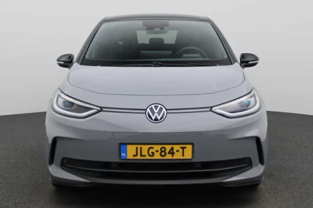 Volkswagen ID.3 (2025) thumbnail 3