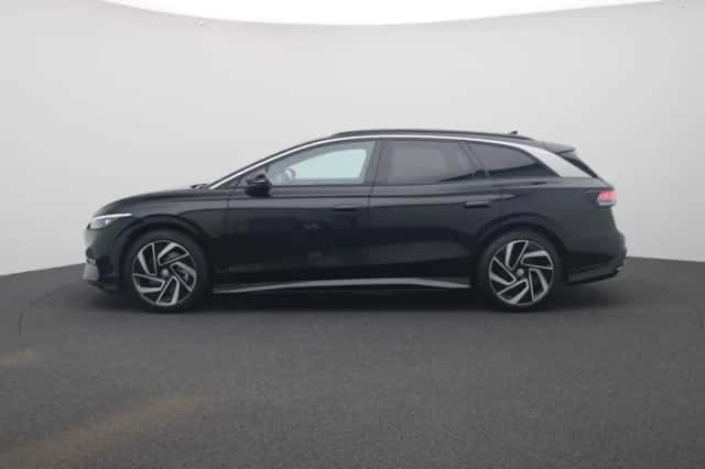 Volkswagen ID.7 (2025) thumbnail 4