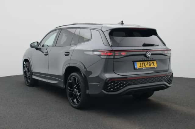 Volkswagen Tayron (2025) thumbnail 2