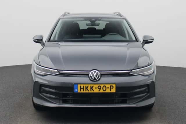 Volkswagen Golf (2025) thumbnail 3