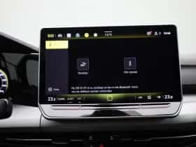 Volkswagen Golf (2025) thumbnail 21